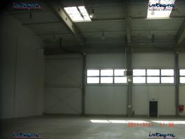 Hala 447 m2 wraz z powierzchnią biurową 285 m2
